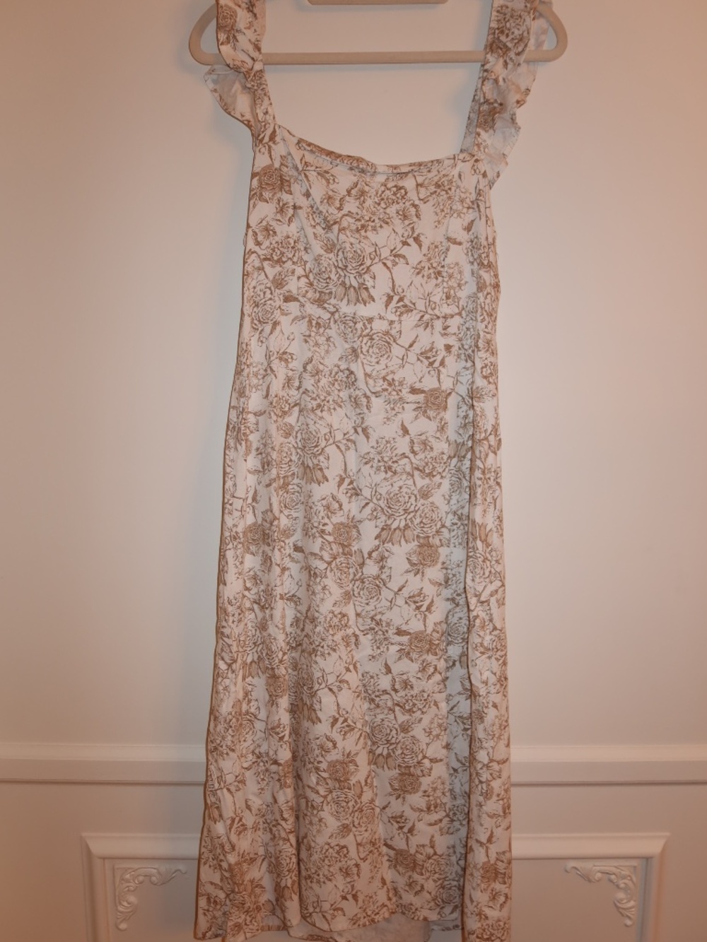 Francesca Dress with Beige Florals Midi with Slit Size L NWT